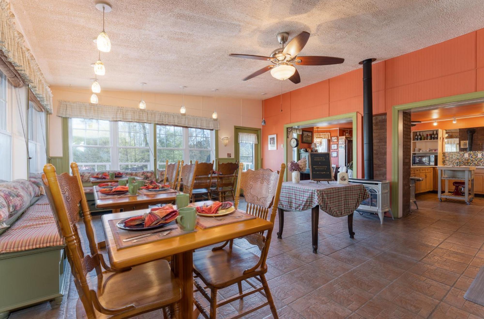 Saratoga Farmstead B&B ซาราโทกาสปริงส์ ภายนอก รูปภาพ