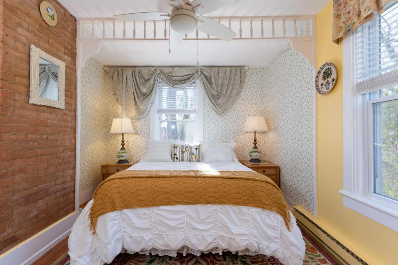 Saratoga Farmstead B&B ซาราโทกาสปริงส์ ภายนอก รูปภาพ