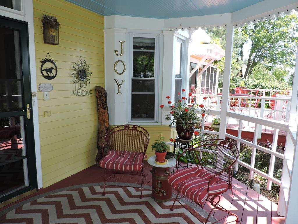 Saratoga Farmstead B&B ซาราโทกาสปริงส์ ภายนอก รูปภาพ